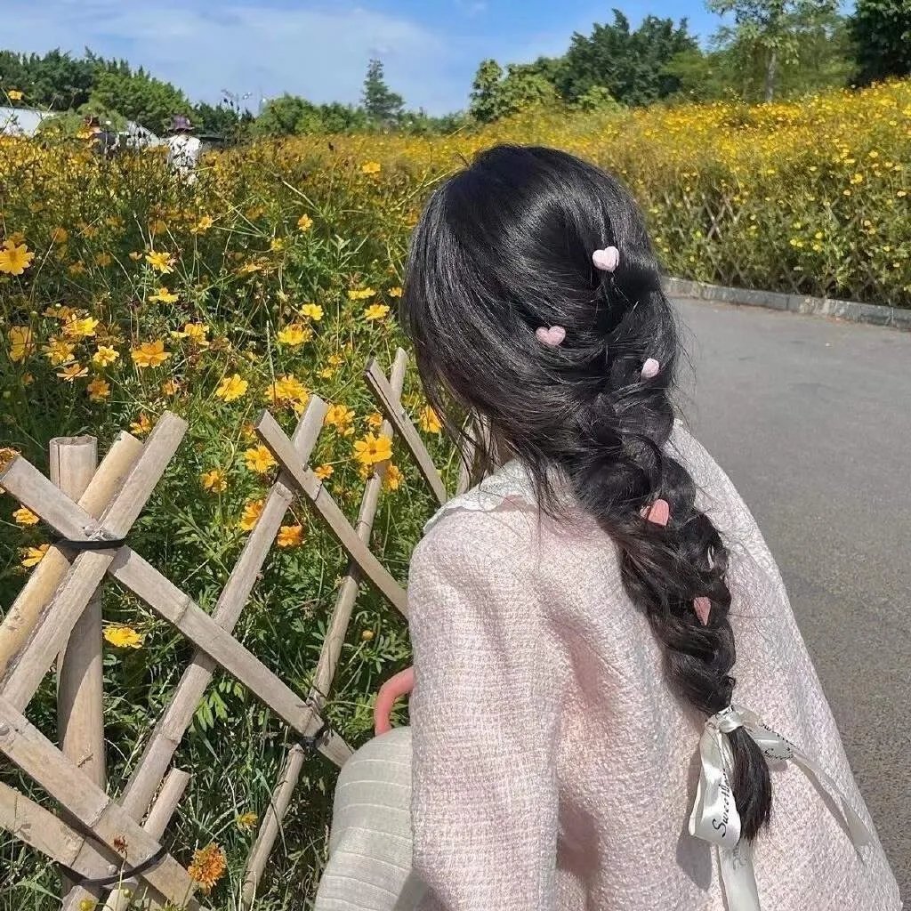 侦探米娜