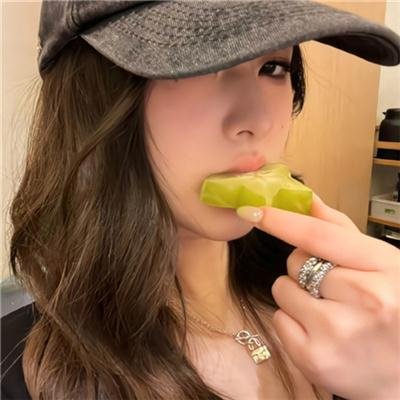 红色青橄榄